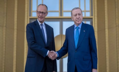 Ərdoğan və Merts İrana qarşı hücumları müzakirə ediblər