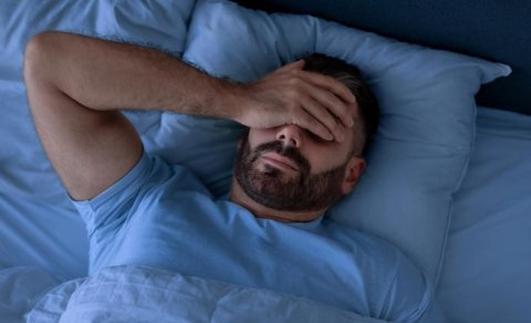 Bəzən beyinlər yuxuda da &ldquo;sönmür&rdquo;: Alimlər səbəbini izah etdi