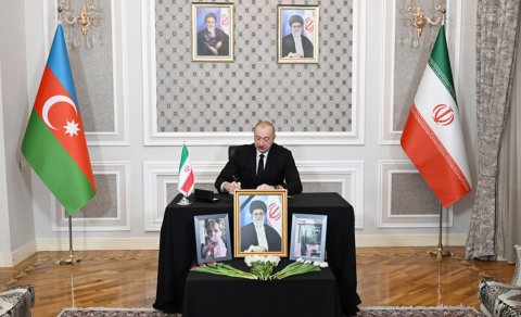 Prezident İran səfirliyinə gedib başsağlığı verdi - FOTOLAR