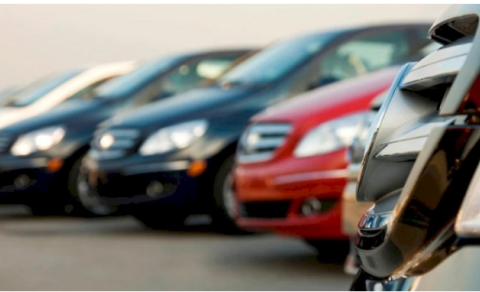 İKZF-yə məxsus &ldquo;BMW&rdquo; hərraca çıxarılır