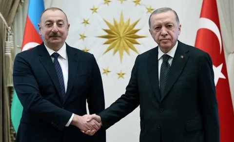 Ərdoğan İlham Əliyevə zəng etdi