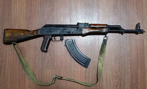 Qanunsuz saxlanılan 4 avtomat, 14 tüfəng aşkar edildi