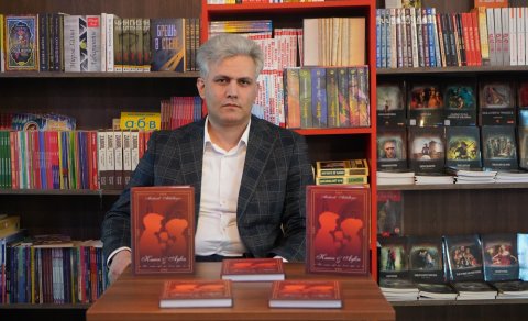 Mirhicab Abdullayev yeni kitabını təqdim etdi - FOTOLAR