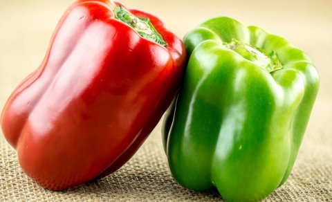 Qırmızı və ya yaşıl: Hansı bibər daha faydalıdır?