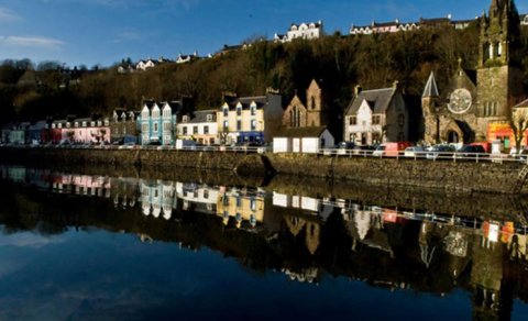 Bu işə qəbul olunsanız, Avropanın mənzərəli adasında pulsuz yaşaya bilərsiniz