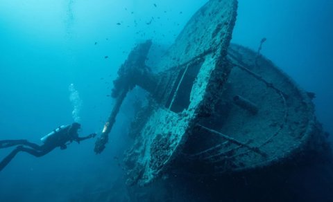 Qırmızı dənizin dibindəki ruhlar gəmisi: İçində hələ də lokomotivlər var