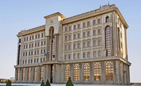 Dövlət qurumuna məxsus avtomobil bu qiymətə satıldı