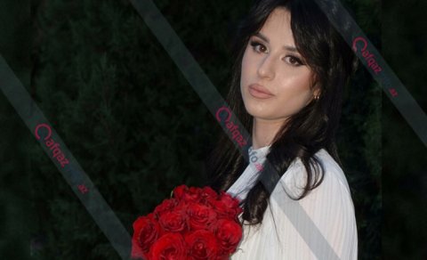 Doğuş vaxtı ölən 19 yaşlı Röyanın fotosu