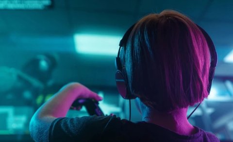 Rəqəmsal dünyada uşaqlar: Oyunlar, risklər və alternativlər