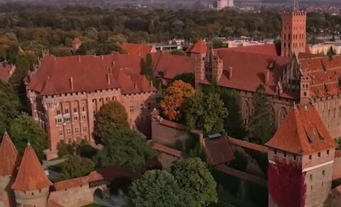 Dünyanın ən böyük qalası 21 hektar sahəni əhatə edir və dramatik tarixə malikdir