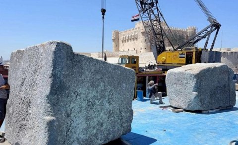 Məşhur mayakın 80 tonluq blokları dənizdən çıxarıldı: Alimlər hansı sirri açmaq istəyir?