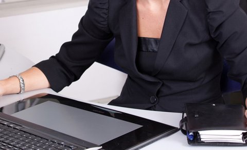 
Dövlət qulluqçularının maaşının baza hissəsi artırılır