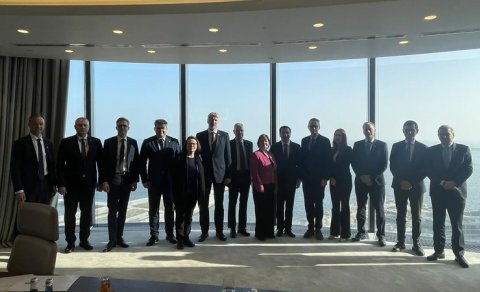 Hikmət Hacıyev Şimali Baltik Səkkizliyi ölkələrinin siyasi direktorları ilə fikir mübadiləsi apardı