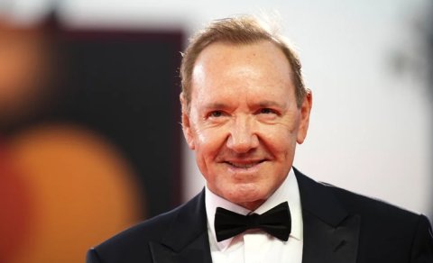 Kevin Speysi seksual təcavüz iddiaları üzrə işləri məhkəmədən kənarda həll etdi