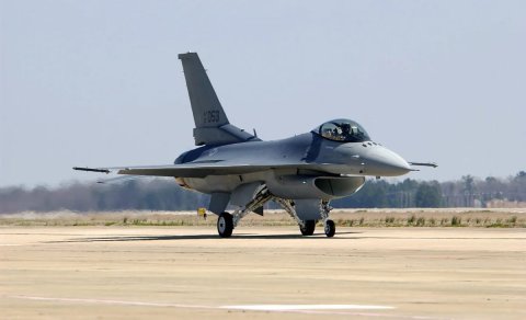 ABŞ-a məxsus zədələnmiş "F-16" Səudiyyə Ərəbistanında təcili eniş etdi