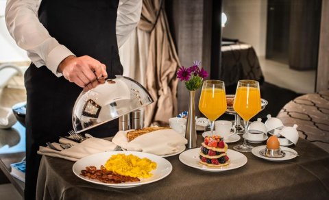 &ldquo;Gilavar&rdquo; kafesi hərraca çıxarılır