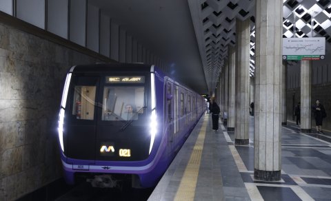 Metroda qatarların sayı ARTIRILDI