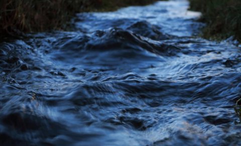 Yerin nüvəsindəki suyun mənşəyi ilə bağlı nəzəriyyələri yenidən gündəmdə: Alimlər nə aşkar edib?