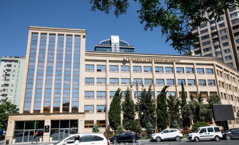 Nazirlik 285 min manatlıq traktor və lafet alır