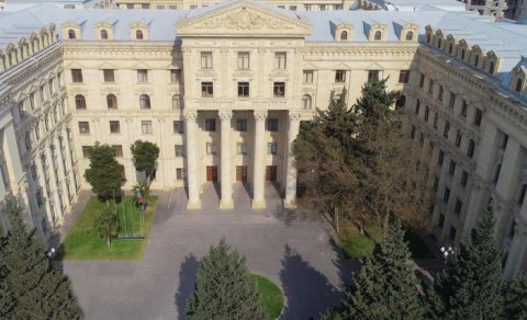 
Rəsmi Bakı ABŞ və İran arasında elan edilmiş atəşkəsi alqışlayır