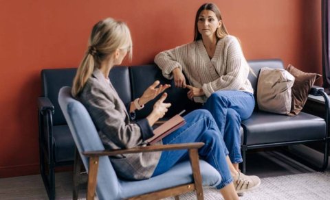 Dostla dərdləşək, yoxsa seansa gedək?