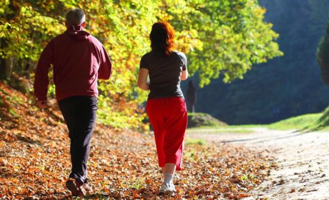 Gündə cəmi 30 dəqiqə: Təzyiqi azaltmaq üçün 4 həftəlik gəzinti planı