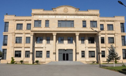 İcra hakimiyyətinə məxsus 3 avtomobil hərraca çıxarılır