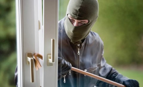 Bakıda marketlərdən oğurluqda şübhəli bilinən 5 nəfər saxlanıldı