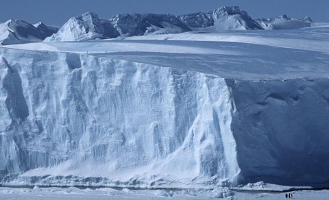 Antarktida altında sualtı aparat naməlum obyektlər aşkar etdi, sonra isə yoxa çıxdı