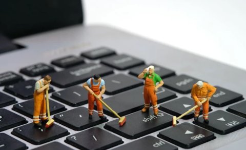 Əlinizin altındakı təhlükə: Klaviaturanızı nə qədər tez-tez təmizləyirsiniz?