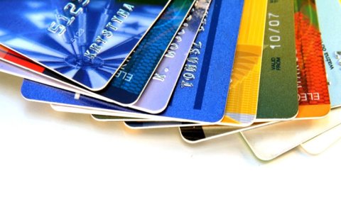 Bank kartlarında məhdudiyyət olacaq?