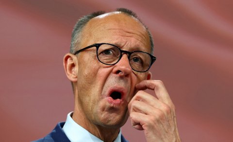 Rekord sayda alman Merzin fəaliyyətindən narazıdır