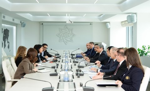Asiya İnkişaf Bankı ilə sosial sahədə əməkdaşlığın gələcək istiqamətləri müzakirə edilib