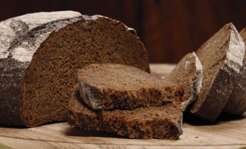 Hansı çörək daha faydalıdır? - Alimlər iki növü açıqladı