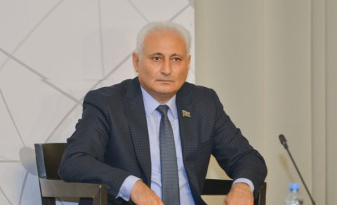 
Hikmət Babaoğlu "Şöhrət" ordeni ilə təltif edildi