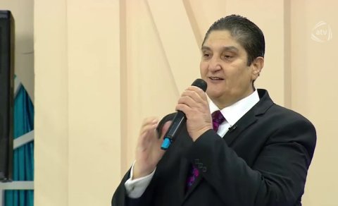 Xalq artisti səhnəni yarımçıq tərk etdi: &ldquo;Hər kəs öz yerini bilsin&rdquo;