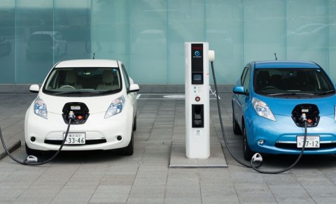 Elektrikli avtomobillərin idxalı azaldı - SƏBƏB