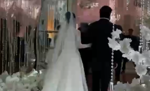 Bakıda iş adamı oğluna dəbdəbəli toy etdi - VİDEO