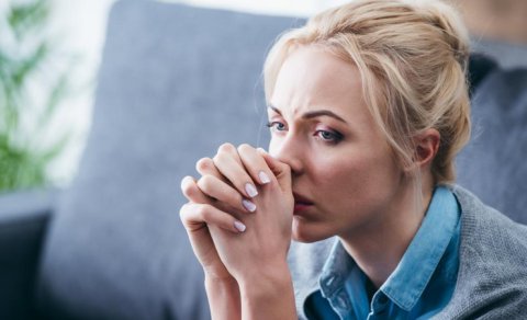 Hər şeyi nəzarətdə saxlamaq istəyi təsadüfi deyil - Psixoloqlar səbəbi açıqladı