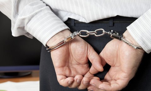 Dövlət Xidmətinin 8 vəzifəli şəxsi rüşvətə görə həbs edildi - BİRGƏ MƏLUMAT
