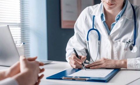 Özəl xəstəxanaların problemi: Bahalı həkim qəbulu