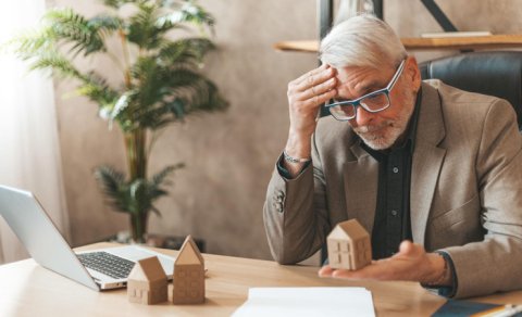 Yüz minlərlə evin gecikən "kupça"sı - Çıxış yolu nədir?