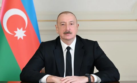 İlham Əliyev CAR prezidentini təbrik etdi