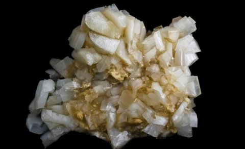 200 il ərzində yaradıla bilməyən mineral nəhayət sintez edildi