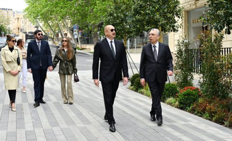 Prezident və birinci xanım İslam Səfərli küçəsinin yenidənqurmadan sonra açılışında iştirak etdi - FOTO