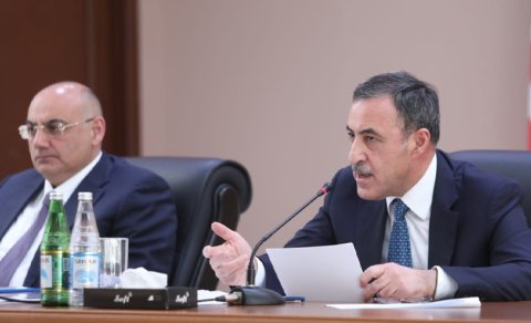 Tikinti sahəsində icazə prosedurları və keyfiyyət məsələləri müzakirə olunub