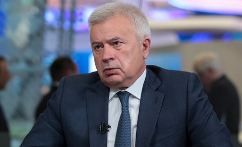 Azərbaycanlı milyarder 1 gündə 51 milyon dollar itirdi