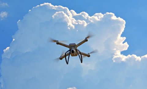 İlk dəfə bir ölkə tamamilə avtonom dron sürüsünü sınaqdan keçirib