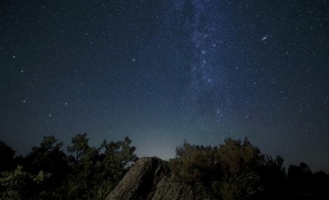 Astronomlar Neptunun kənarındakı kiçik bir planetdə atmosfer kəşf etdi