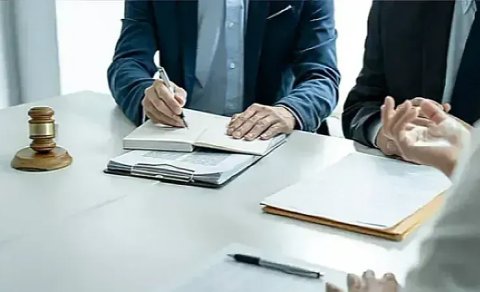 Sabiq icra başçısının ailəsi ilə əlaqəli şirkət 30 milyonluq kapitalı geri çəkdi
